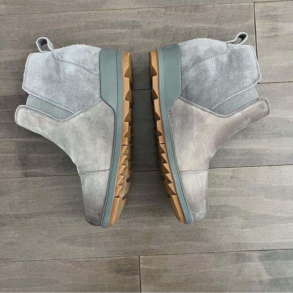 Sorel EVIE™ II WOMEN'S CHELSEA boots size 8.5 Quarry Grill Color - Picture 3 of 8